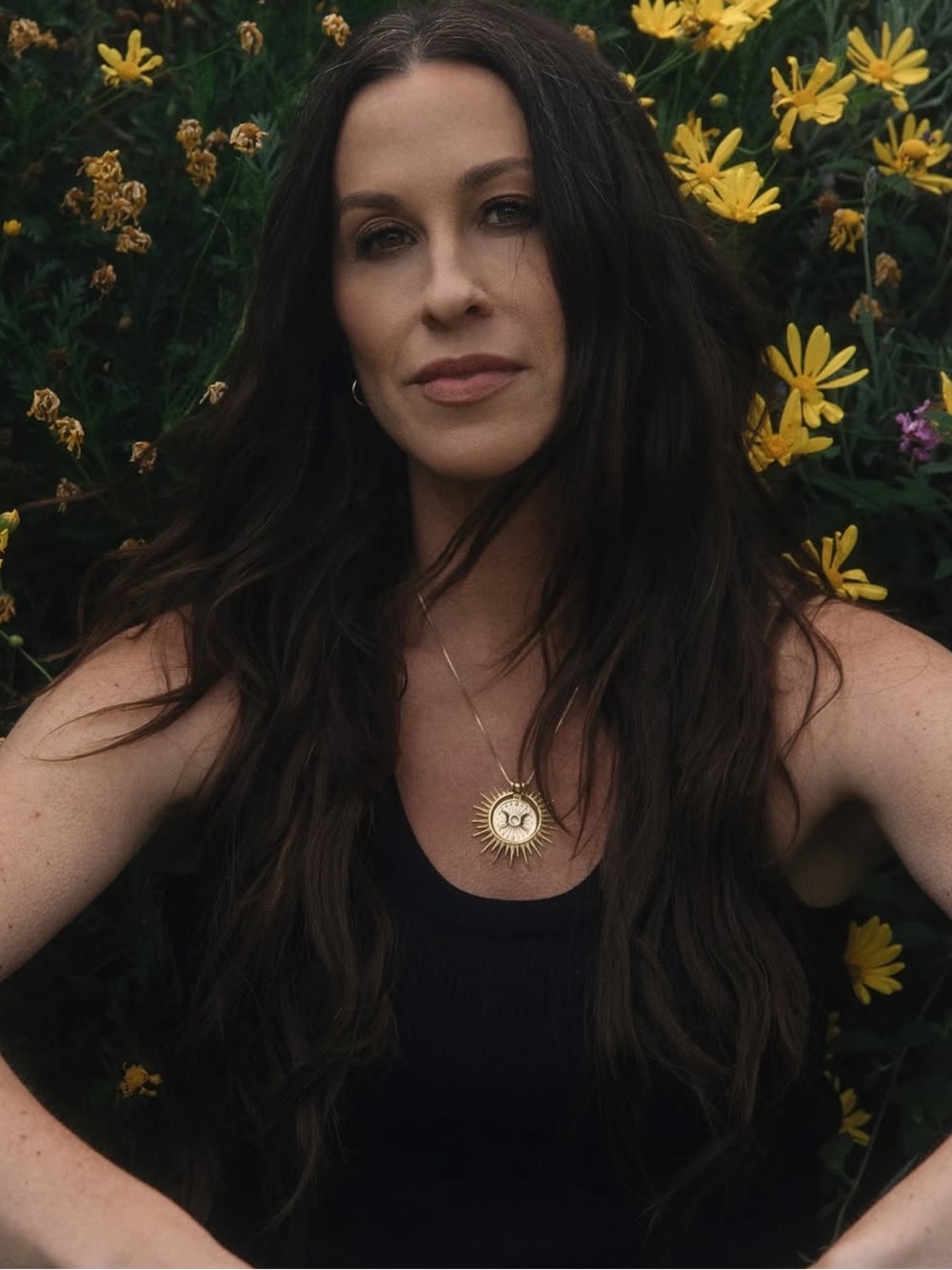 Alanis Morissette X Awe Triple Moon Necklace - Picture 5 of 6